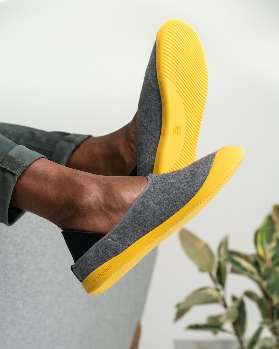 Non-Slip Slippers for Elderly: Safe and Comfortable Footwear for Seniors